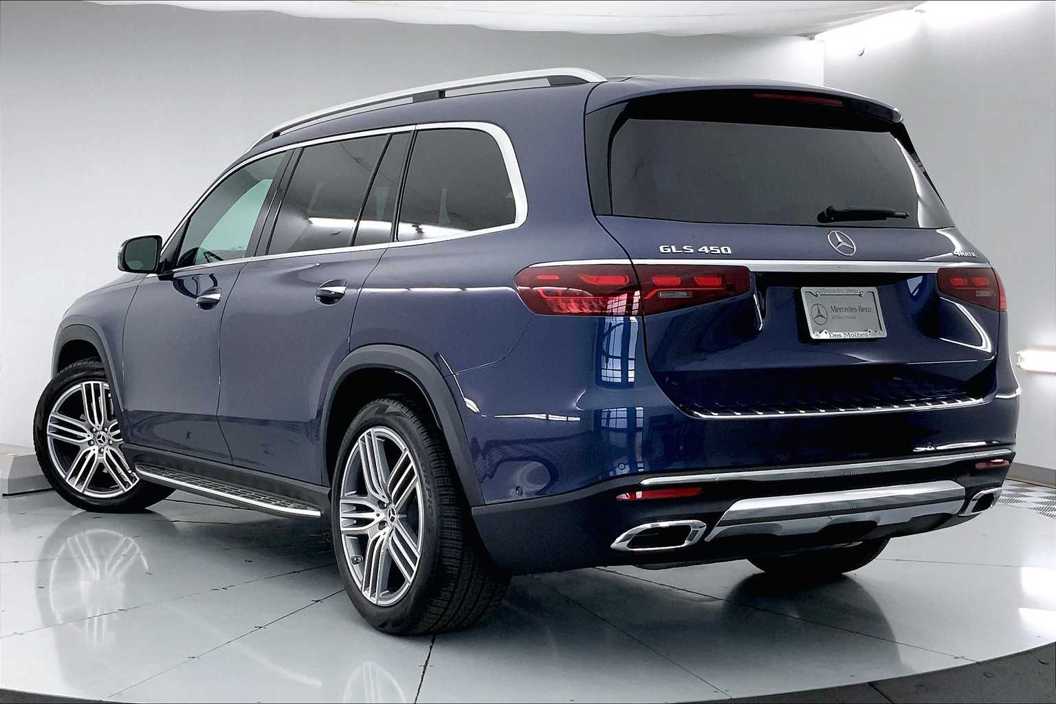 Thumbnail: 2026 Mercedes-Benz GLS - 4