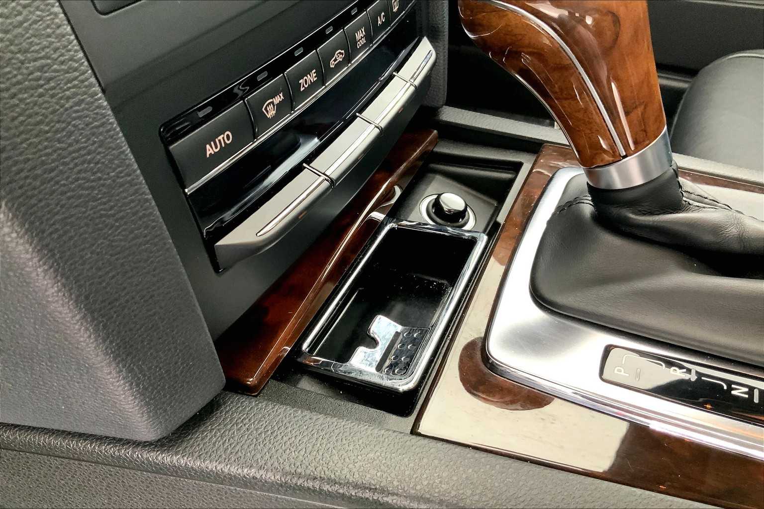 Thumbnail: 2013 Mercedes-Benz E-Class - 26