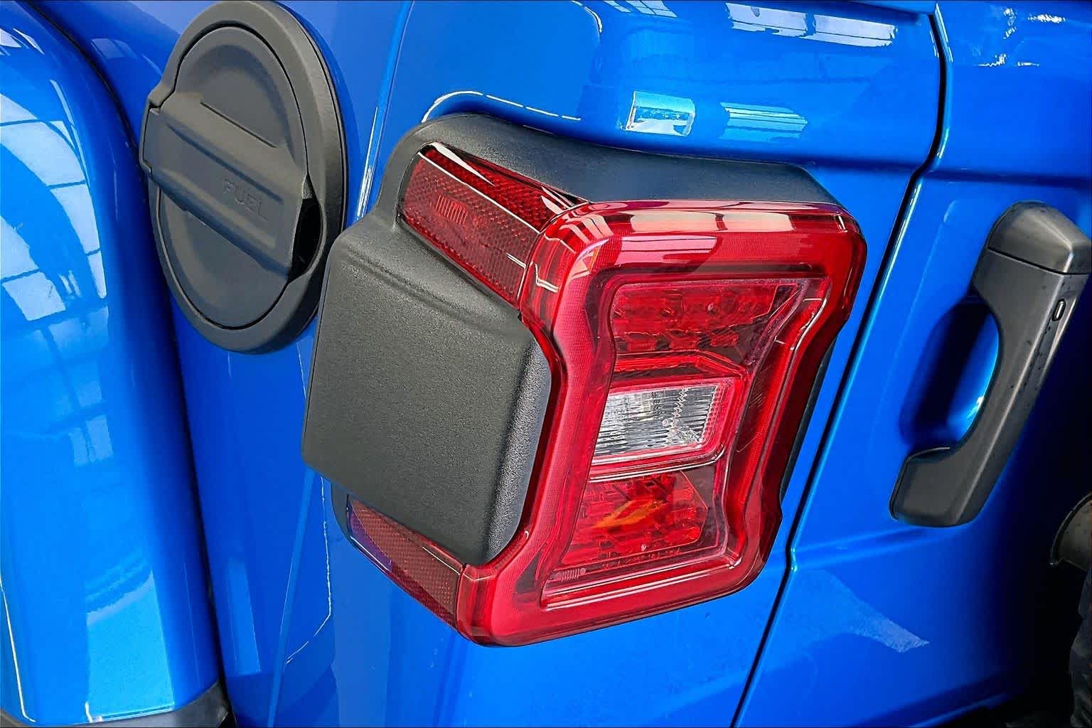 Thumbnail: 2021 Jeep Wrangler - 25