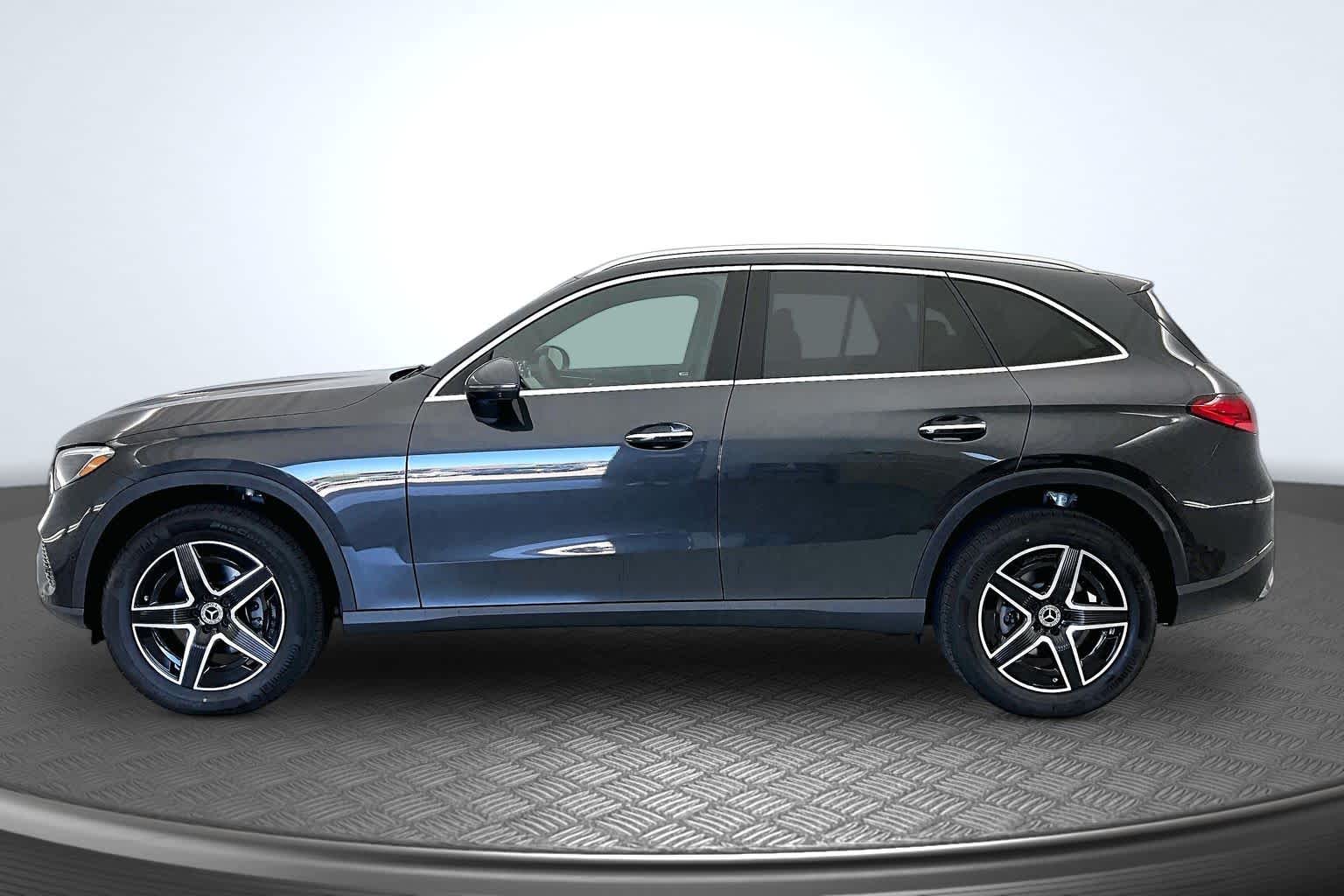 Thumbnail: 2026 Mercedes-Benz GLC - 3