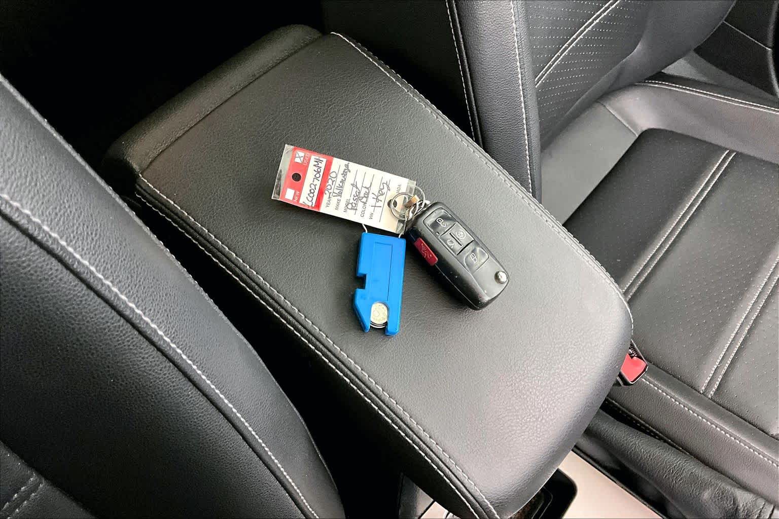 Thumbnail: 2020 Volkswagen Passat - 19