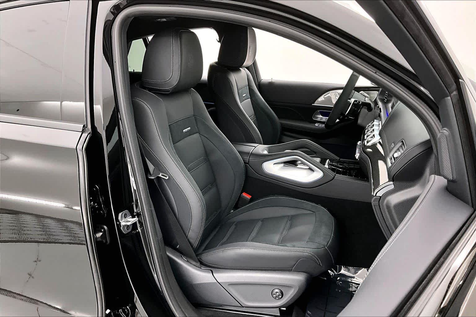 Thumbnail: 2026 Mercedes-Benz GLE - 14