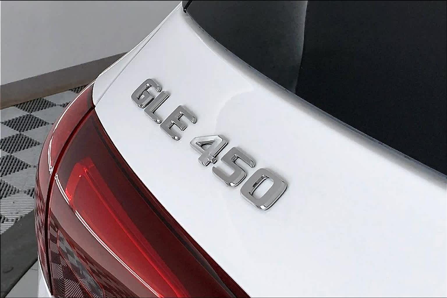 Thumbnail: 2025 Mercedes-Benz GLE - 7