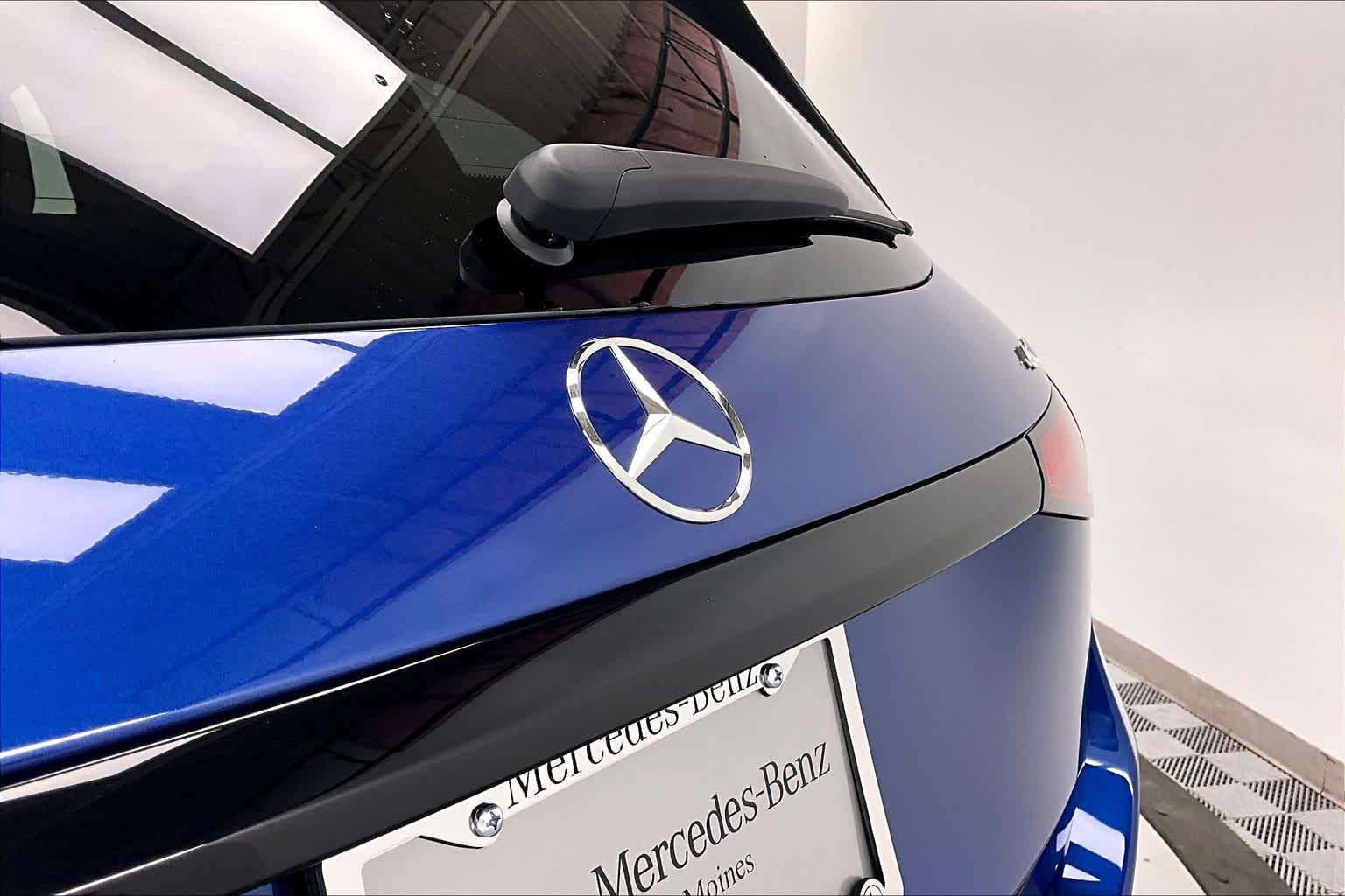 Thumbnail: 2026 Mercedes-Benz GLC - 22