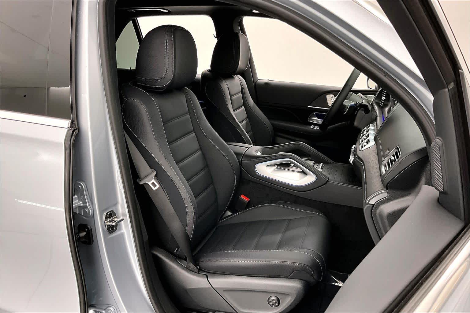 Thumbnail: 2026 Mercedes-Benz GLE - 14