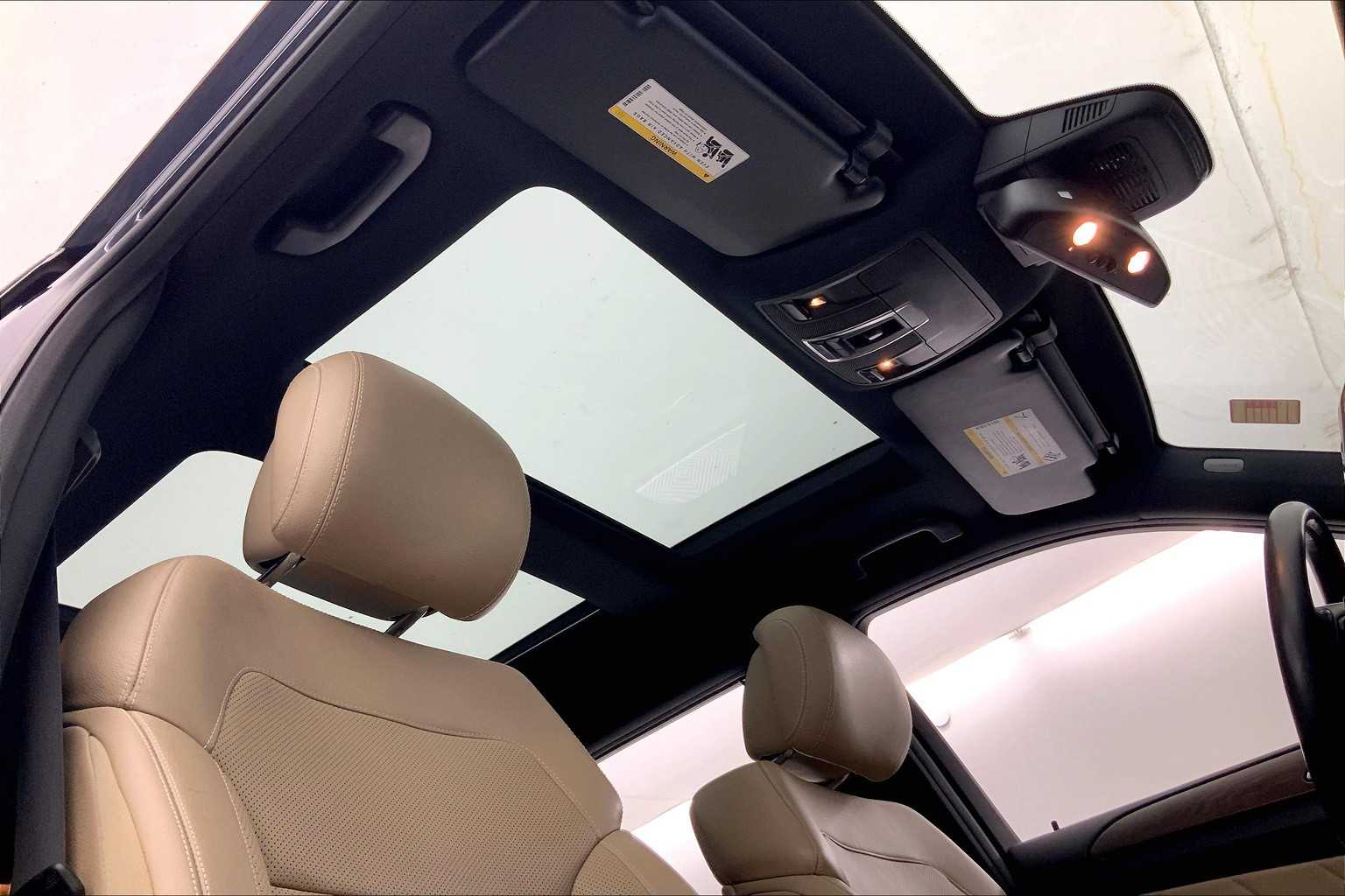 Thumbnail: 2016 Mercedes-Benz GL-Class - 22