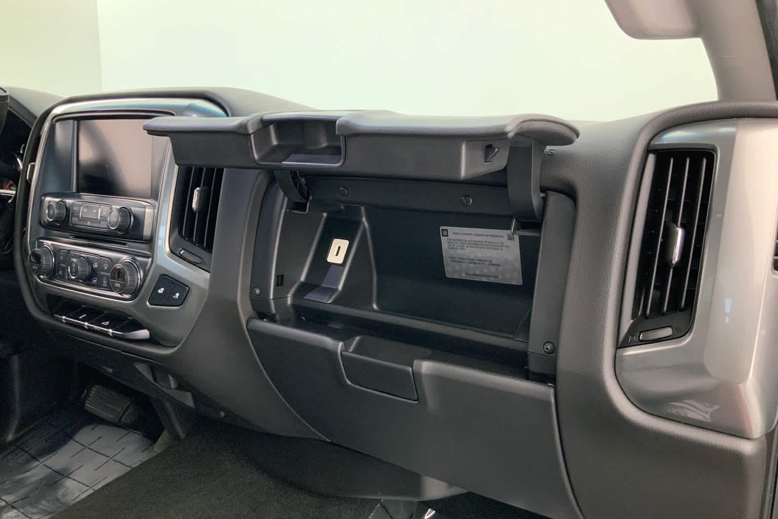 Thumbnail: 2018 Chevrolet Silverado 1500 - 28