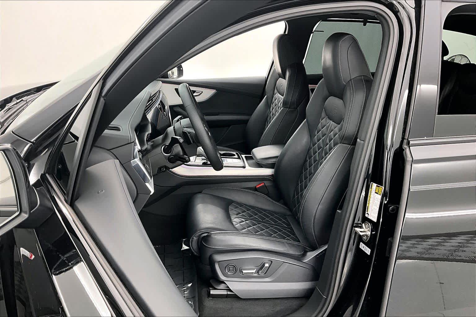 Thumbnail: 2024 Audi Q7 - 11