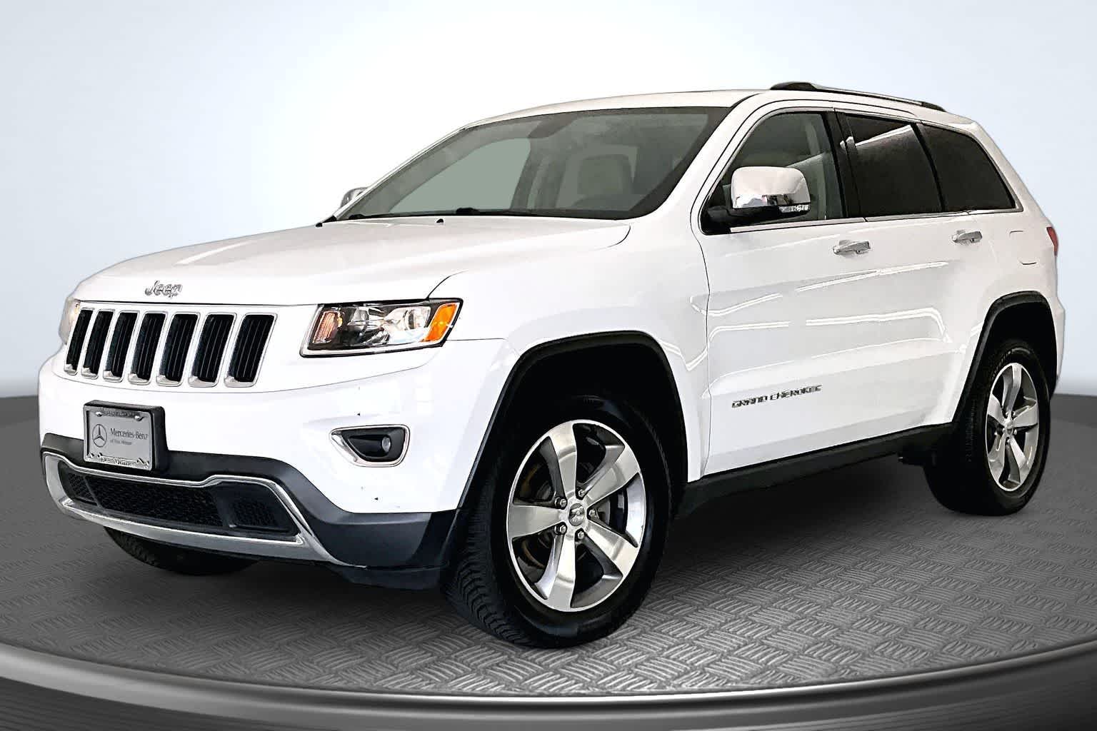 Thumbnail: 2015 Jeep Grand Cherokee - 1