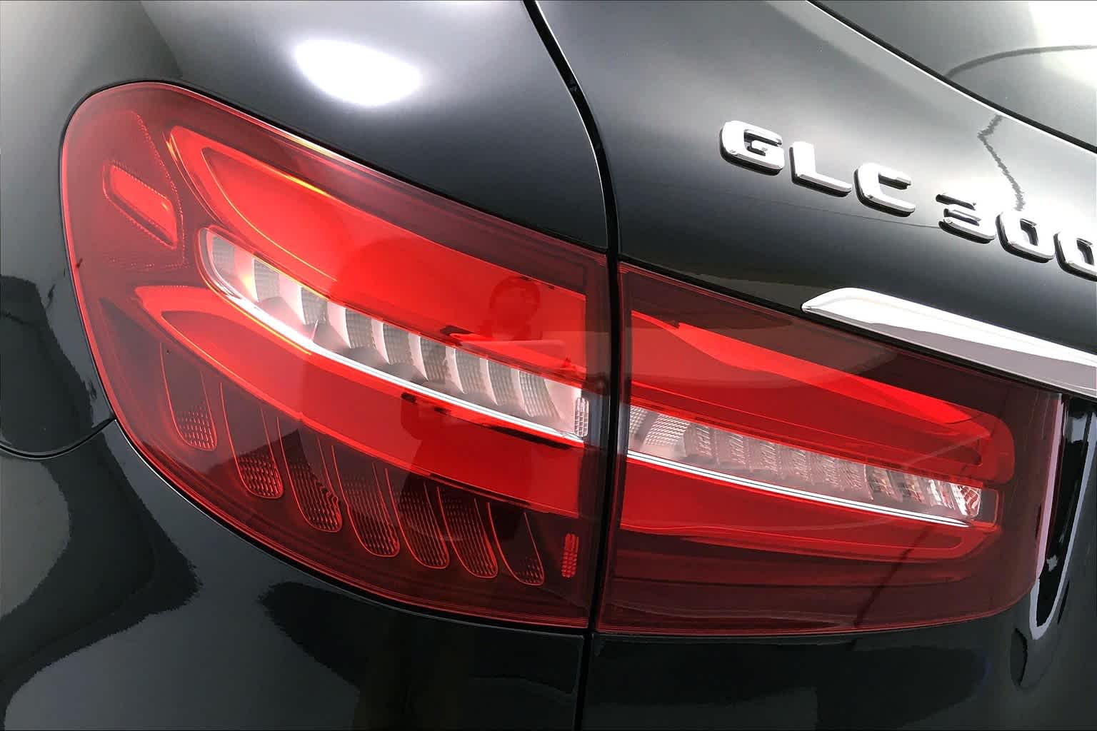 Thumbnail: 2018 Mercedes-Benz GLC - 25