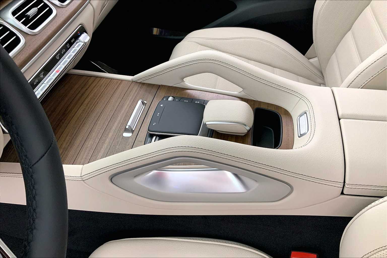 Thumbnail: 2026 Mercedes-Benz GLE - 17