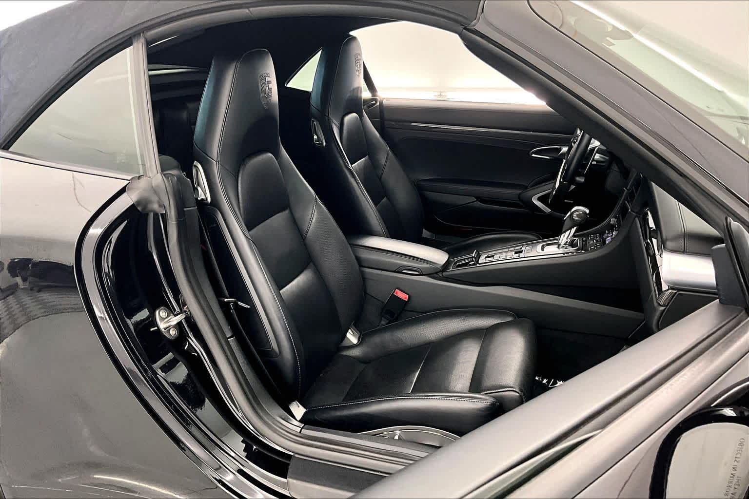 Thumbnail: 2019 Porsche 911 - 13