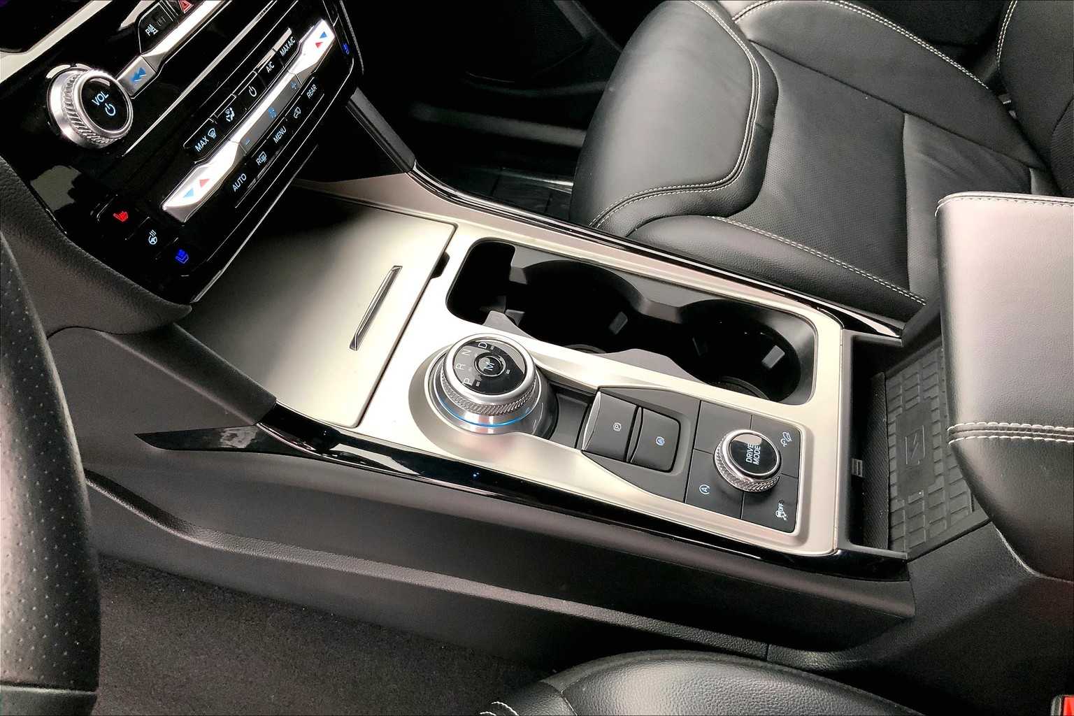 Thumbnail: 2023 Ford Explorer - 17