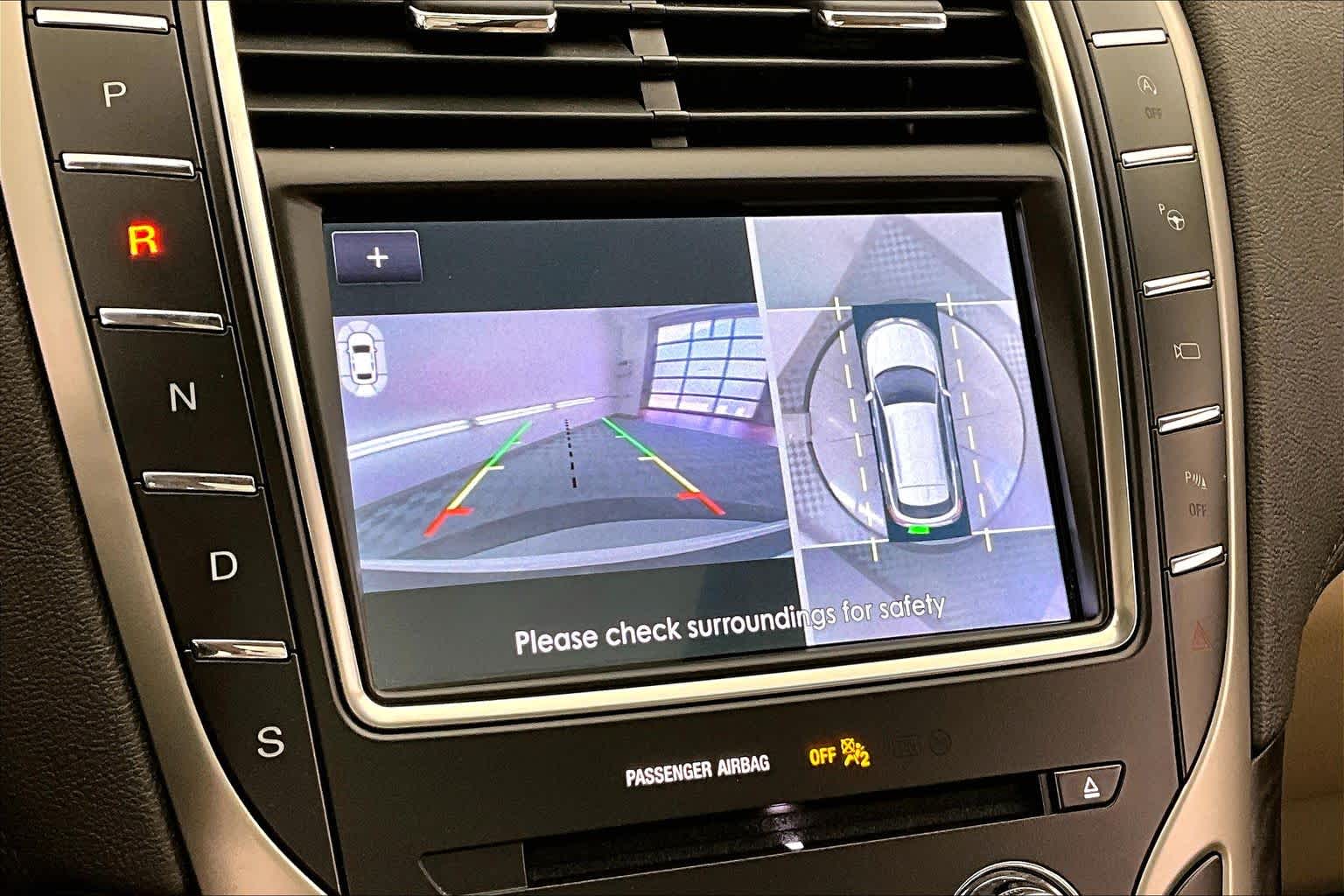 Thumbnail: 2020 Lincoln Nautilus - 21