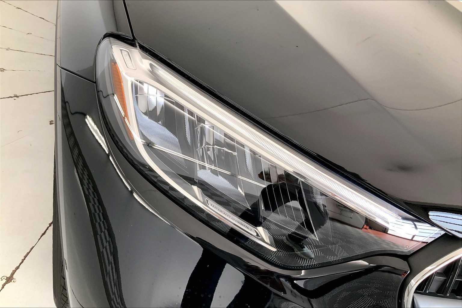 Thumbnail: 2025 Mercedes-Benz GLC - 21