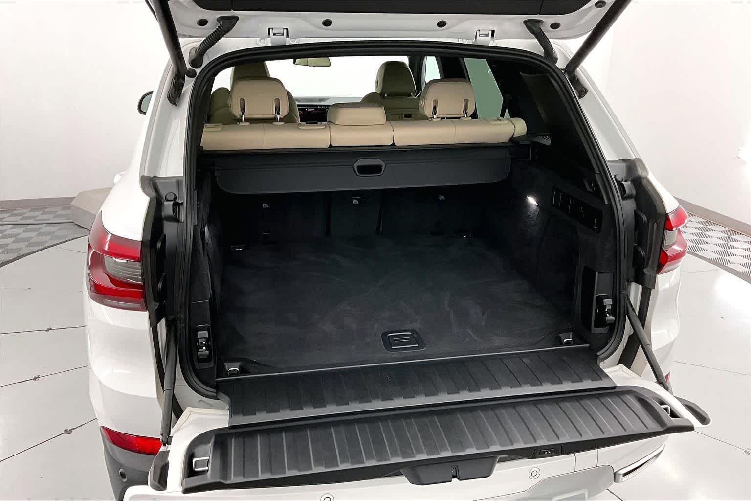 Thumbnail: 2022 BMW X5 - 19