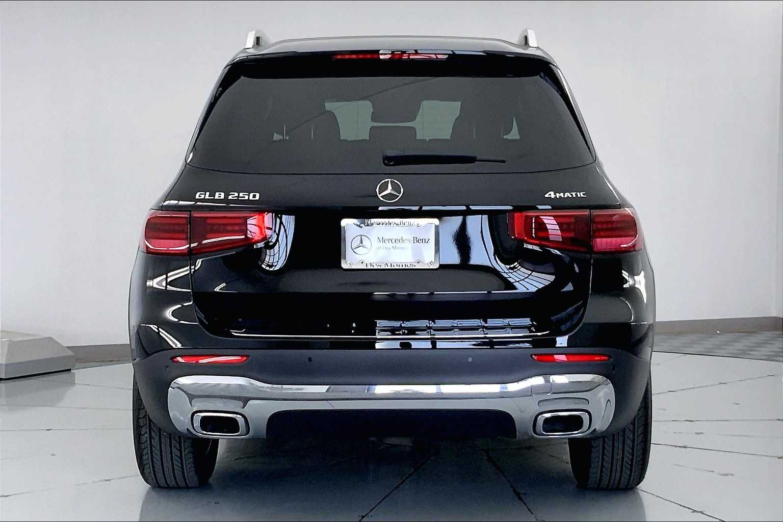 Thumbnail: 2026 Mercedes-Benz GLB - 5