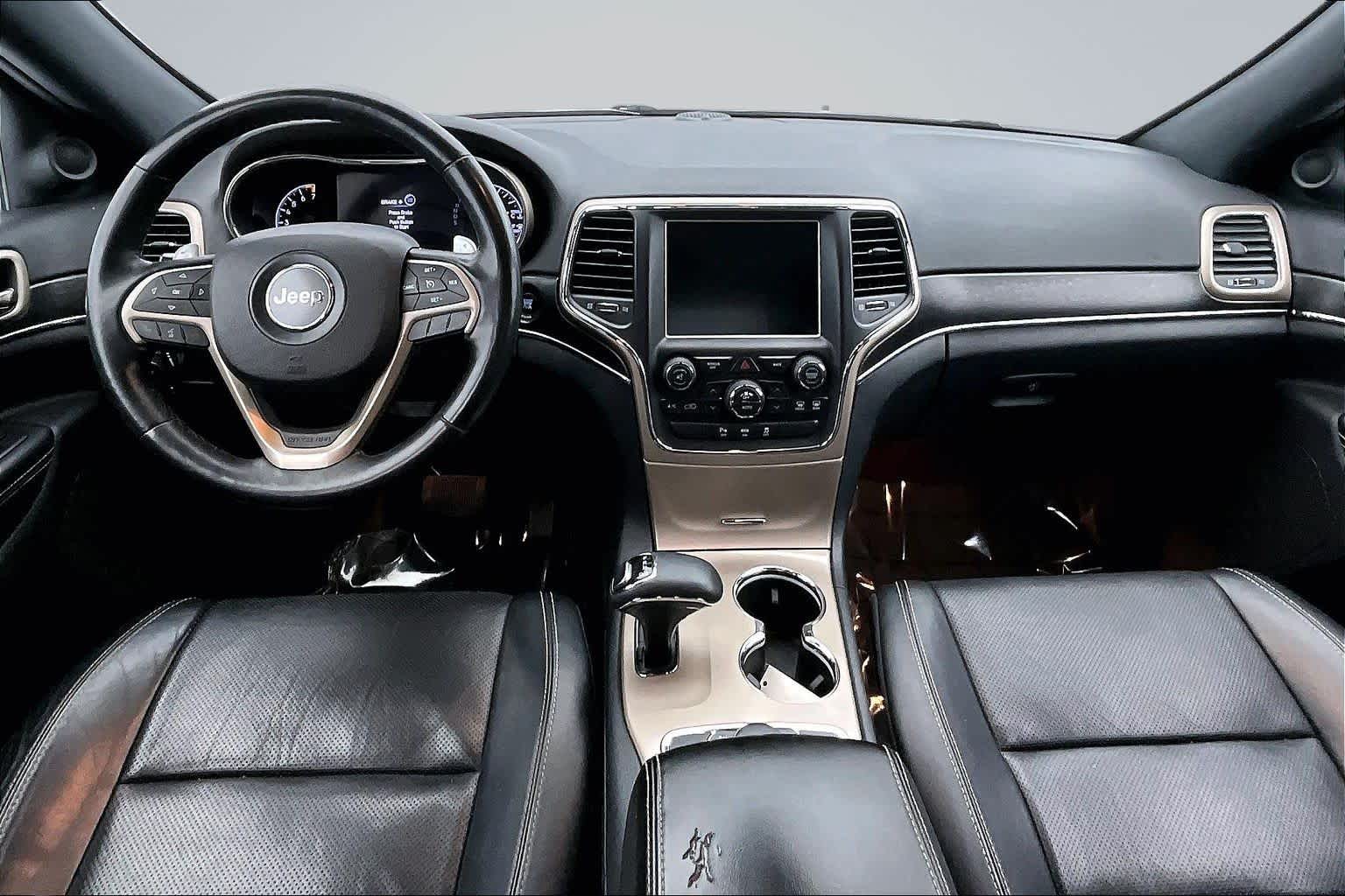 Thumbnail: 2015 Jeep Grand Cherokee - 10