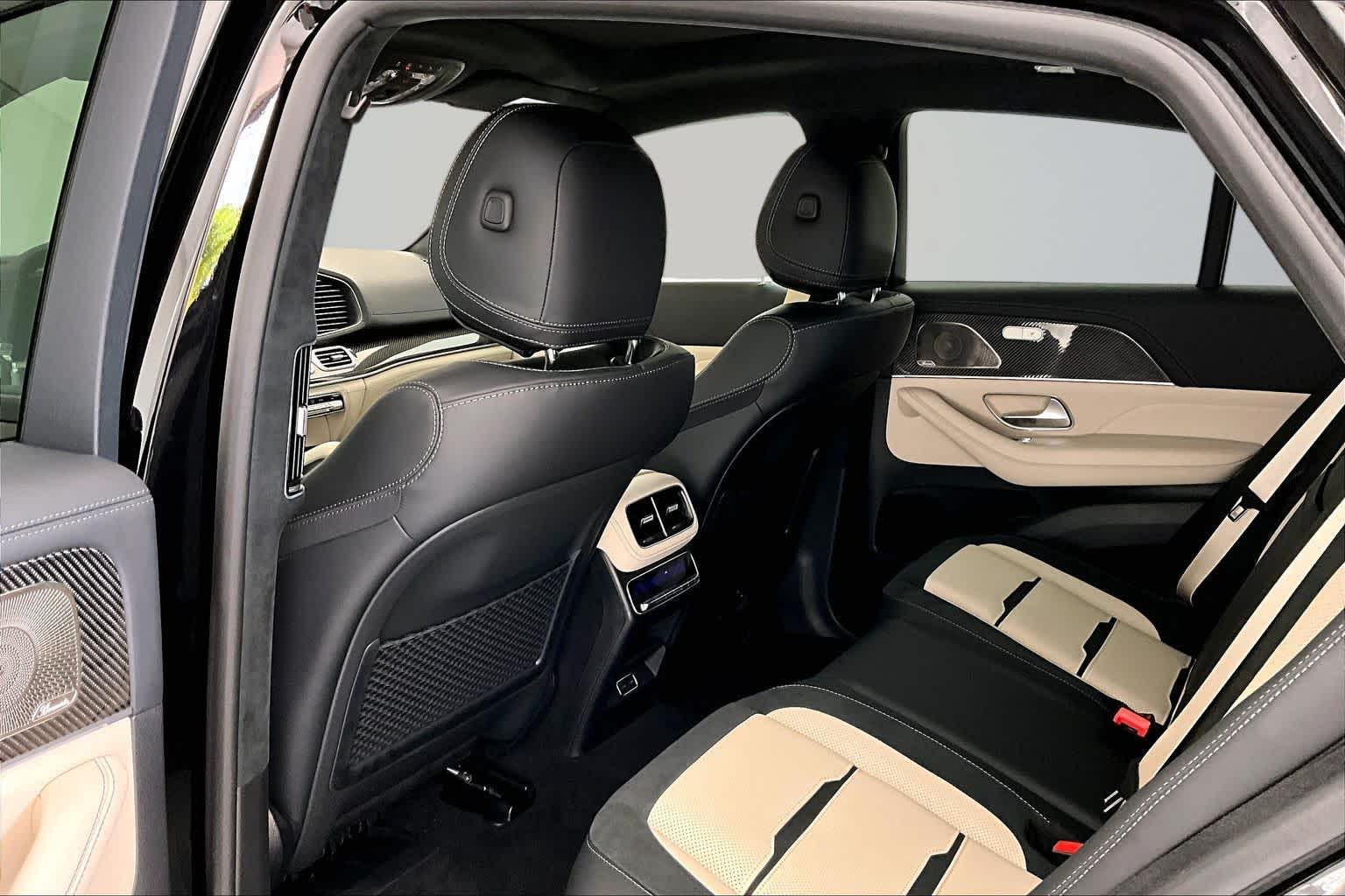 Thumbnail: 2026 Mercedes-Benz GL-Class - 12
