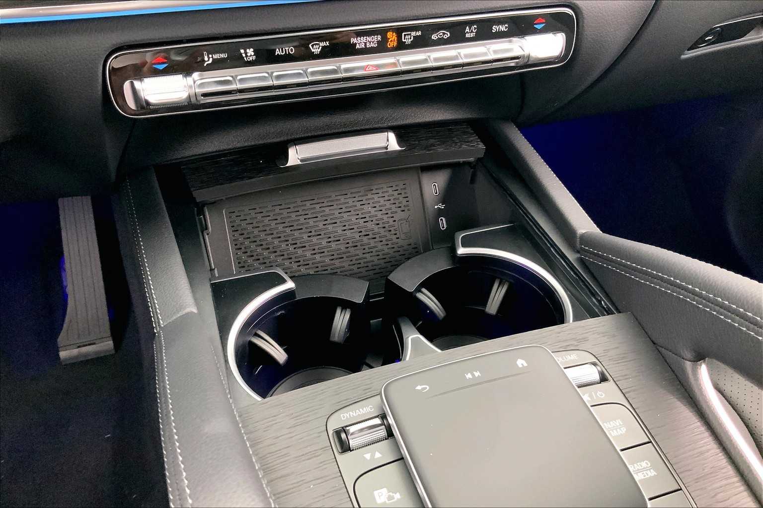 Thumbnail: 2025 Mercedes-Benz GLE - 23