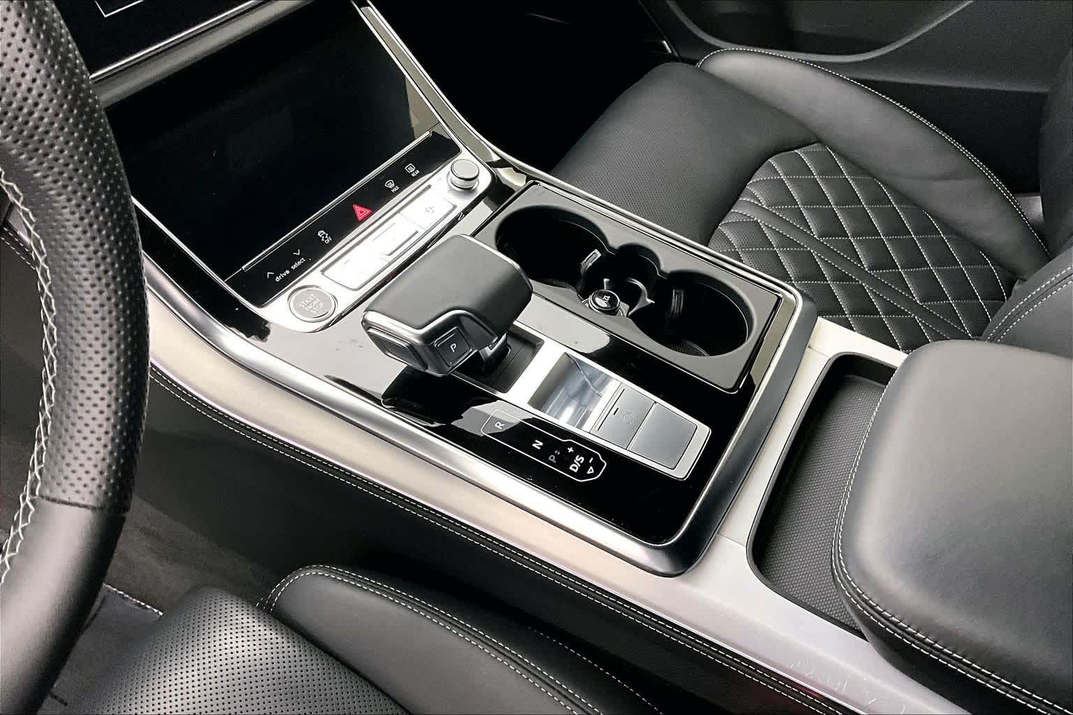 Thumbnail: 2024 Audi Q7 - 17