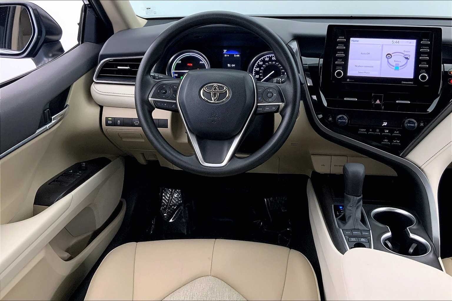 Thumbnail: 2021 Toyota Camry - 15