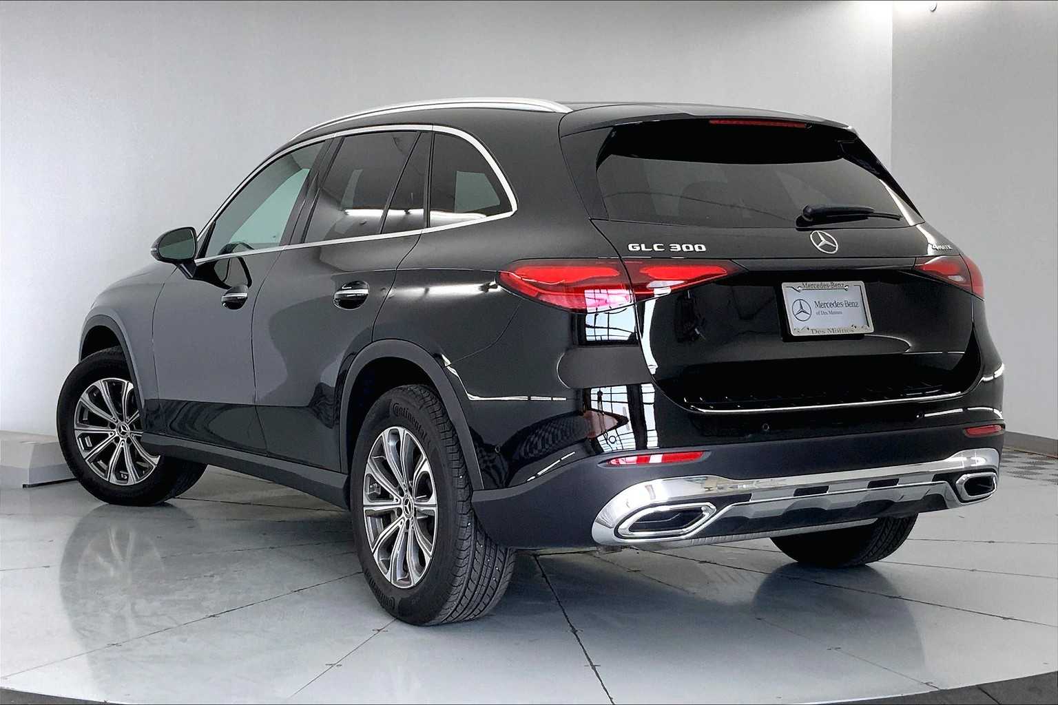 Thumbnail: 2025 Mercedes-Benz GLC - 4