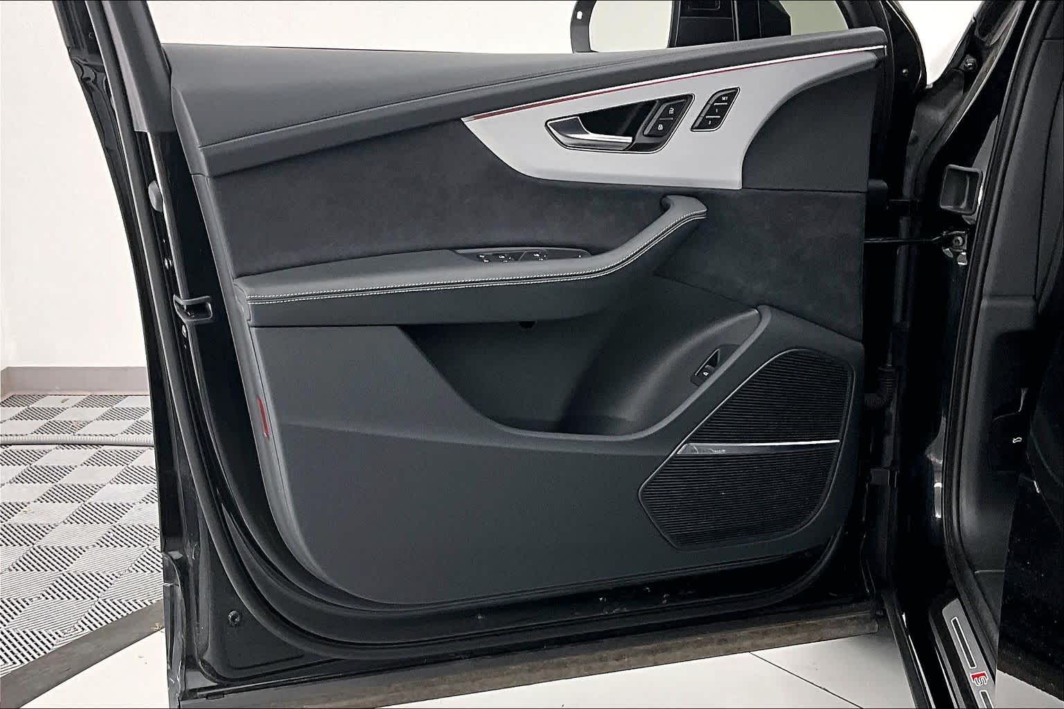 Thumbnail: 2024 Audi Q7 - 23