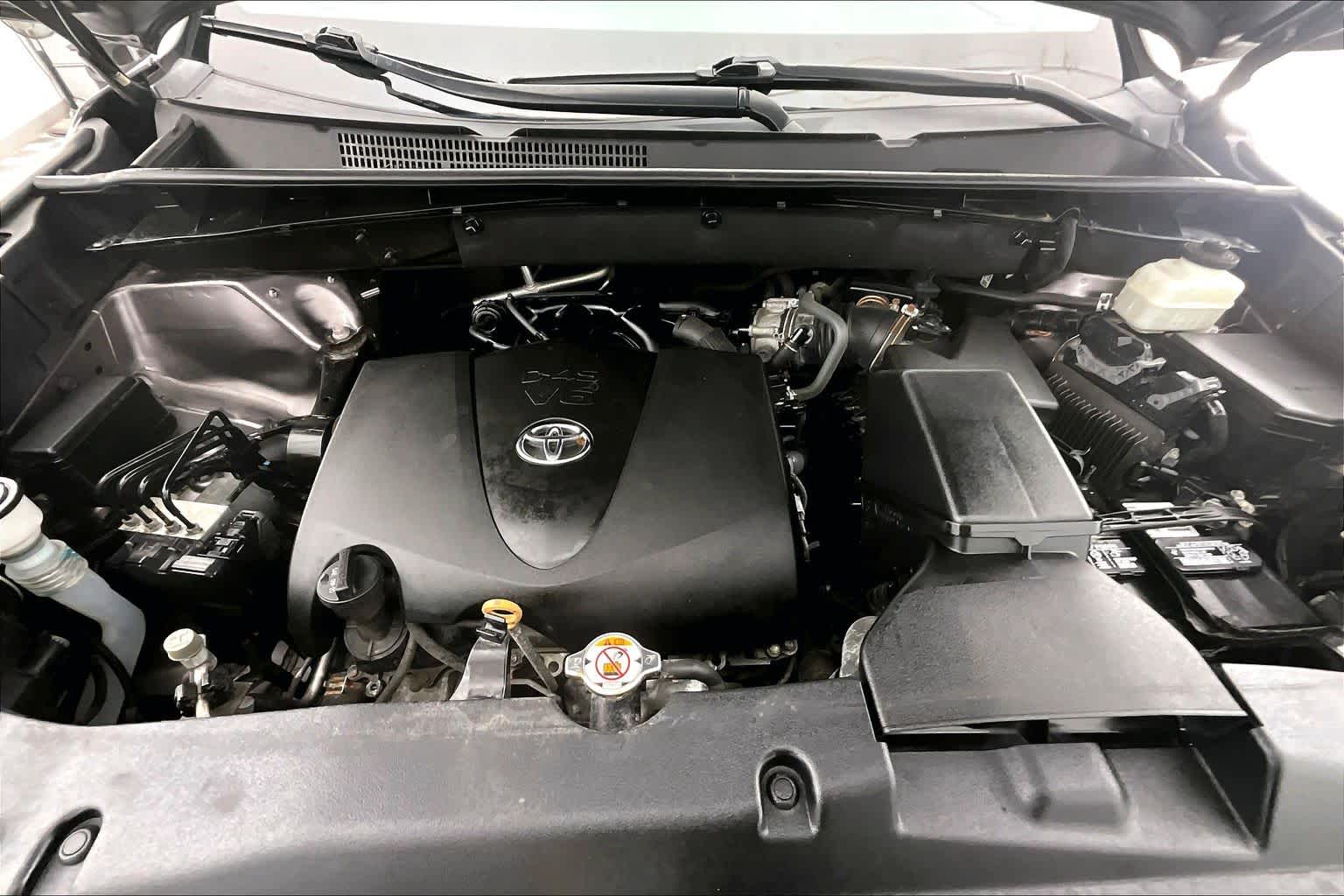 Thumbnail: 2019 Toyota Highlander - 9