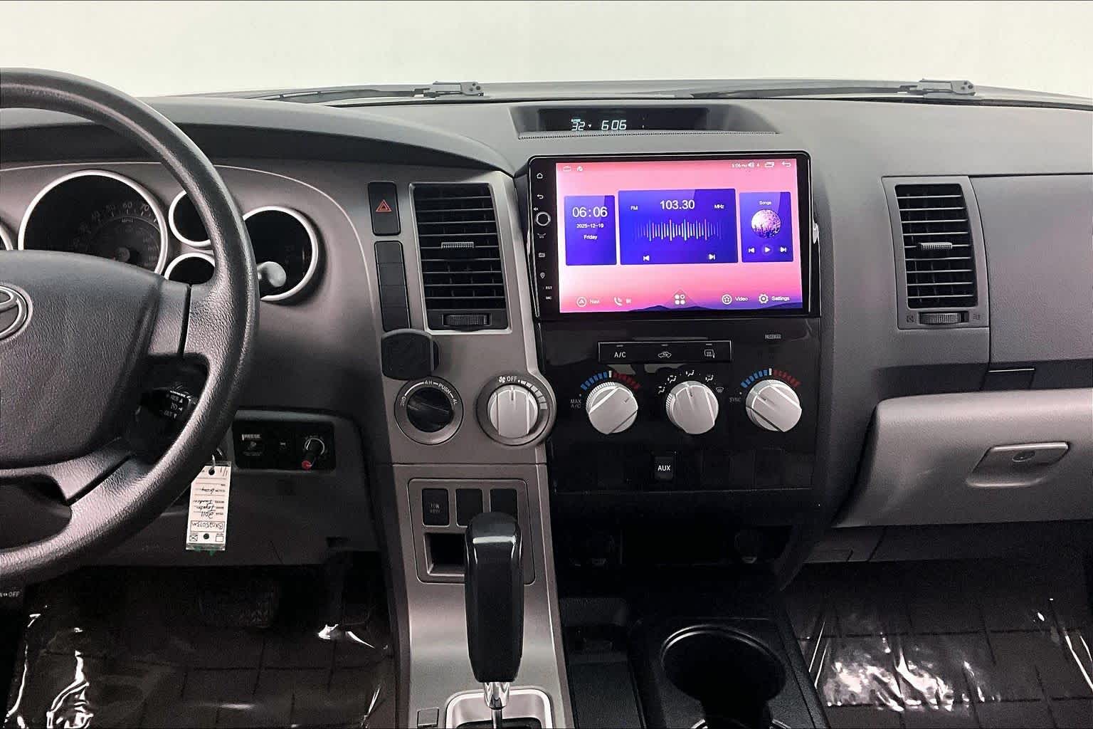 Thumbnail: 2011 Toyota Tundra - 16