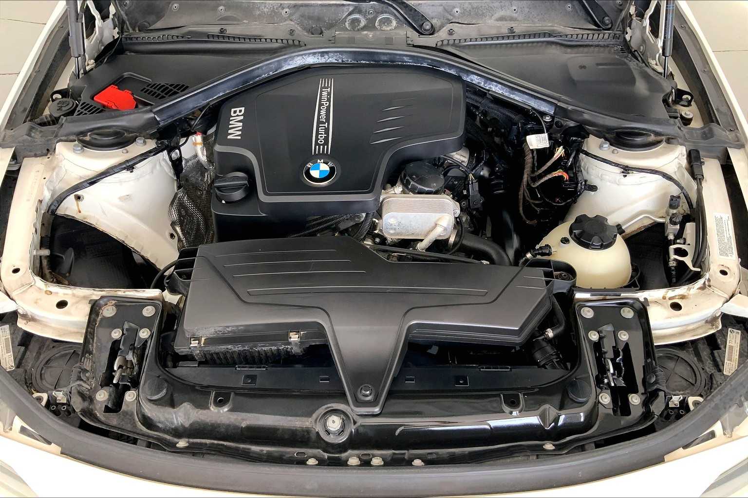 Thumbnail: 2014 BMW 3 Series - 9