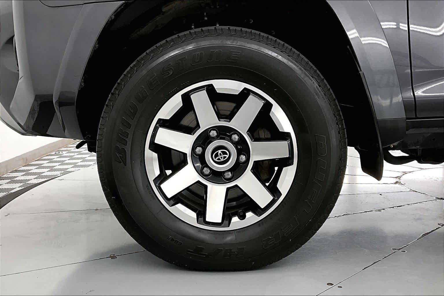 Thumbnail: 2023 Toyota 4Runner - 8