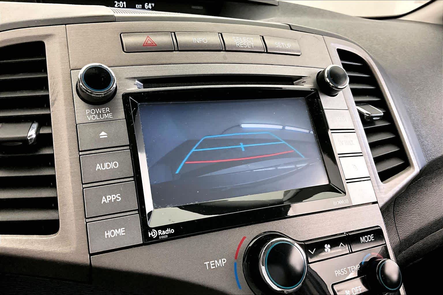 Thumbnail: 2015 Toyota Venza - 21