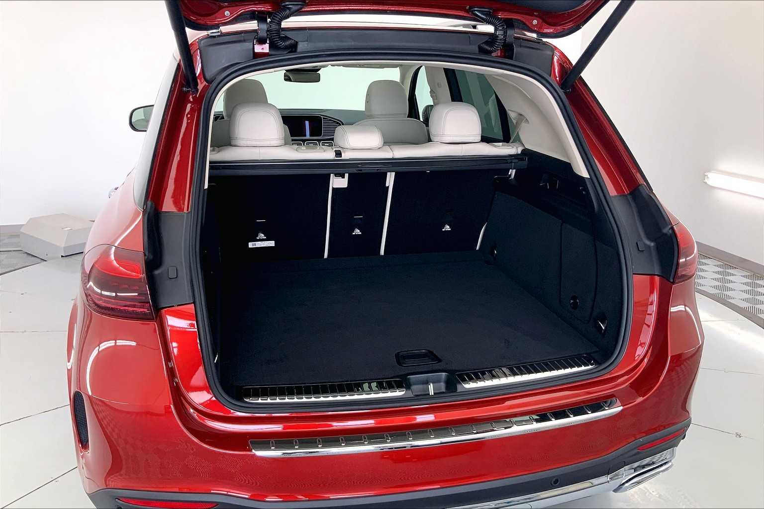 Thumbnail: 2025 Mercedes-Benz GLE - 19