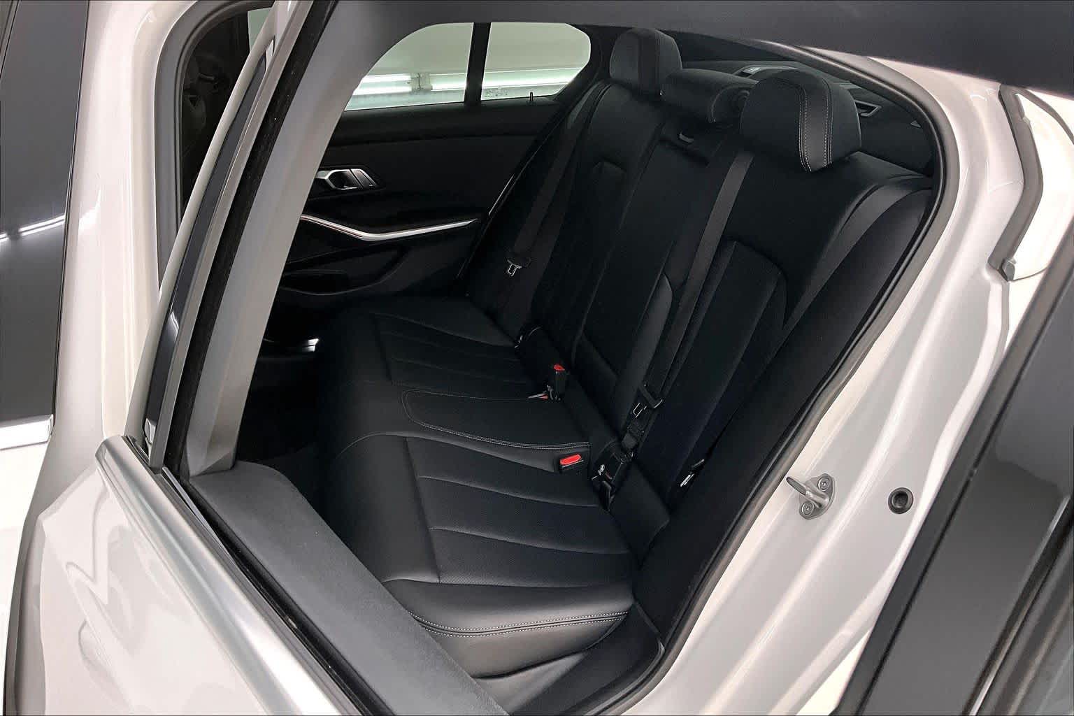 Thumbnail: 2022 BMW 3 Series - 13