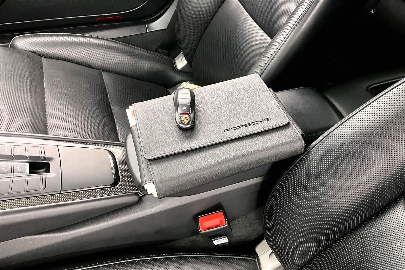 Thumbnail: 2019 Porsche 911 - 19