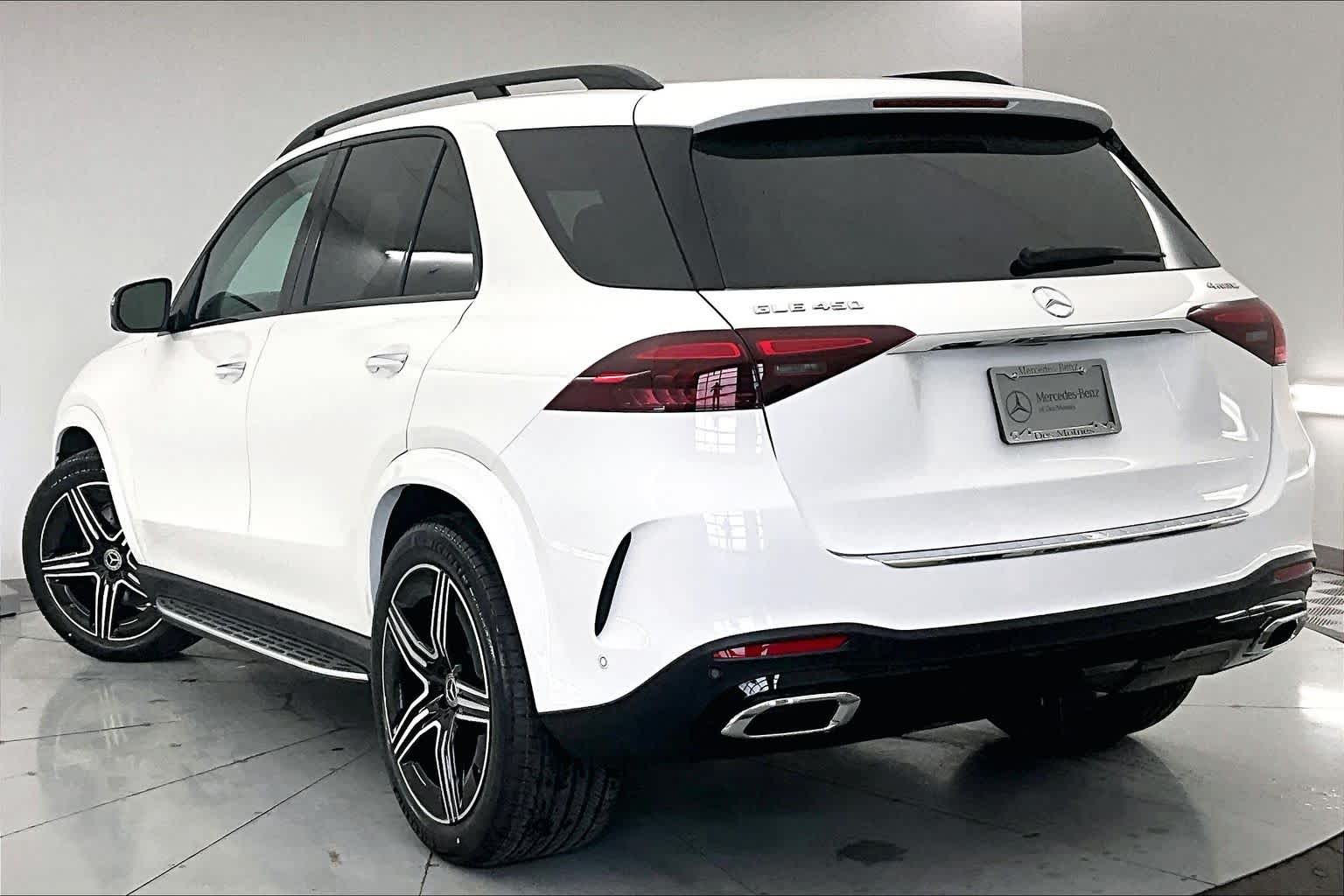 Thumbnail: 2026 Mercedes-Benz GLE - 4