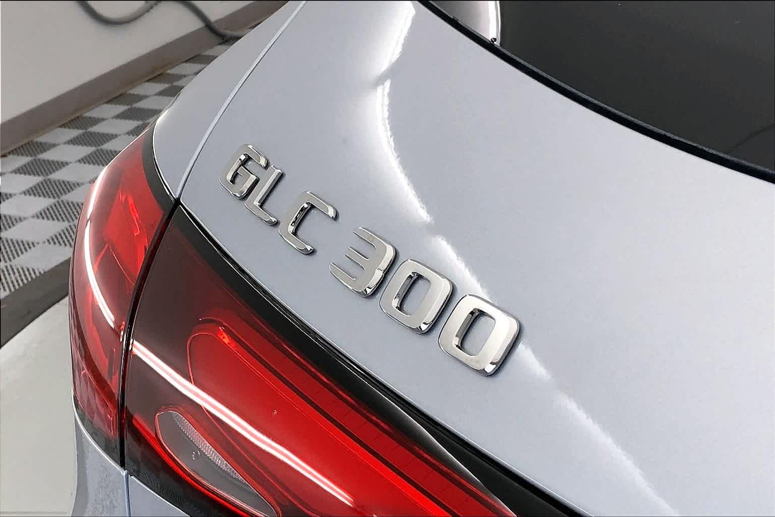 Thumbnail: 2025 Mercedes-Benz GLC - 7