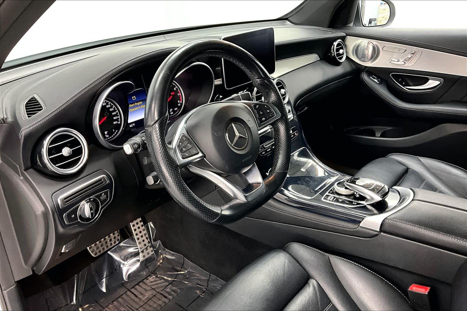 Thumbnail: 2017 Mercedes-Benz GLC - 2