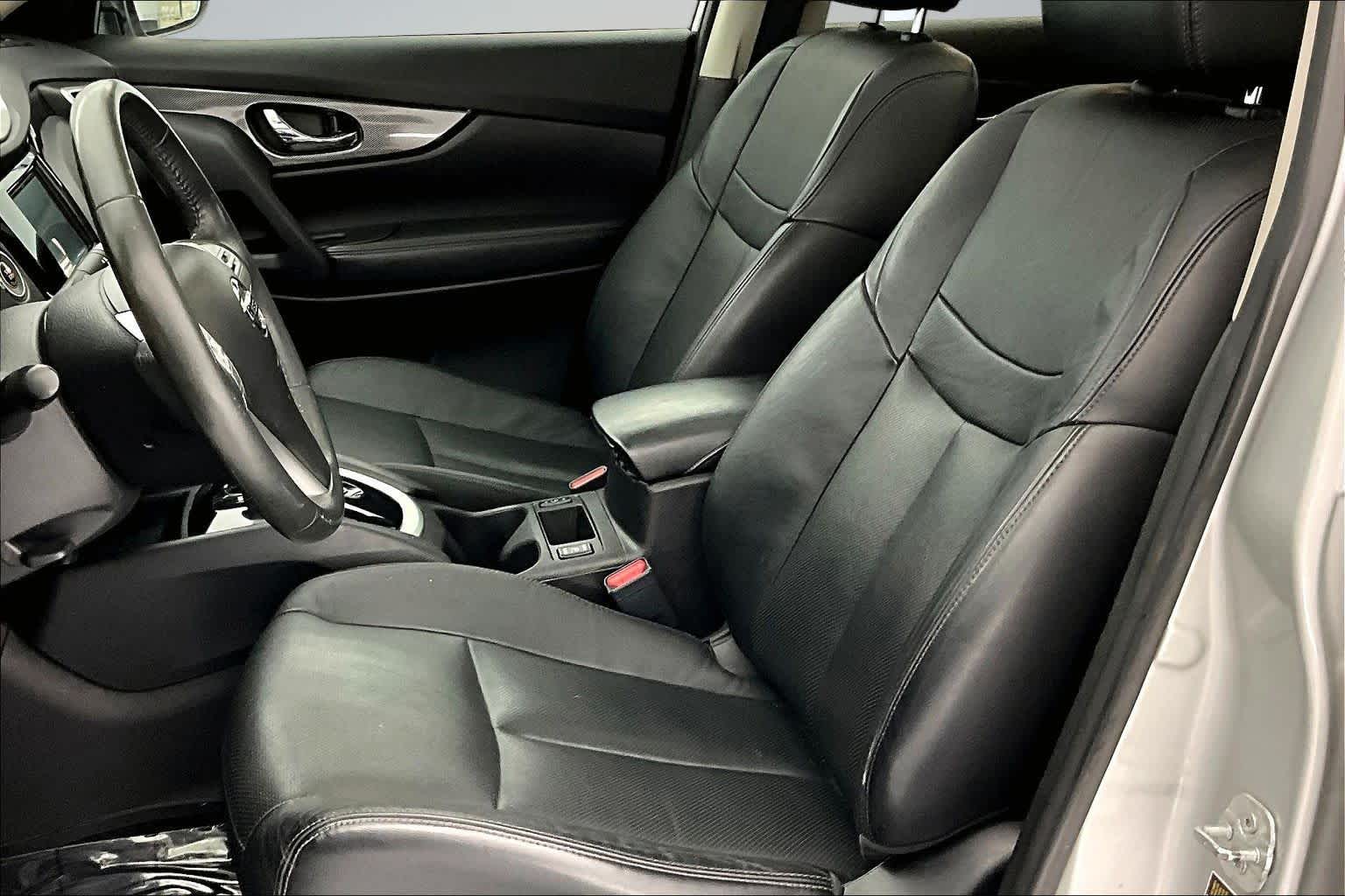 Thumbnail: 2015 Nissan Rogue - 11