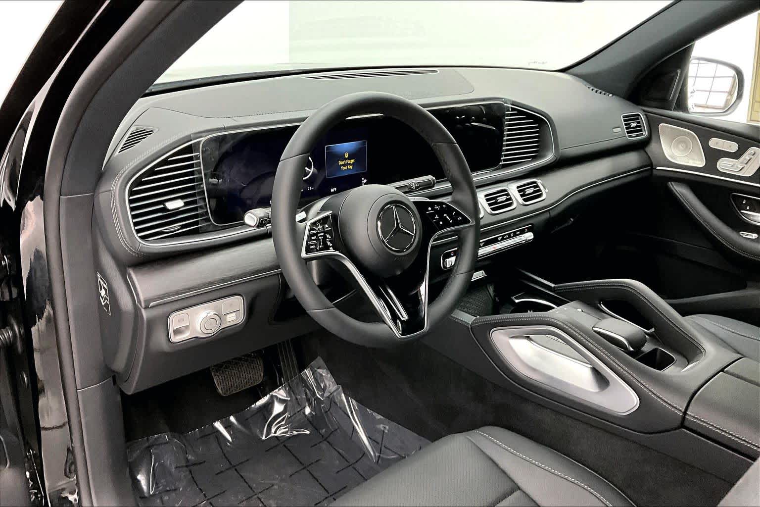 Thumbnail: 2026 Mercedes-Benz GLE - 2