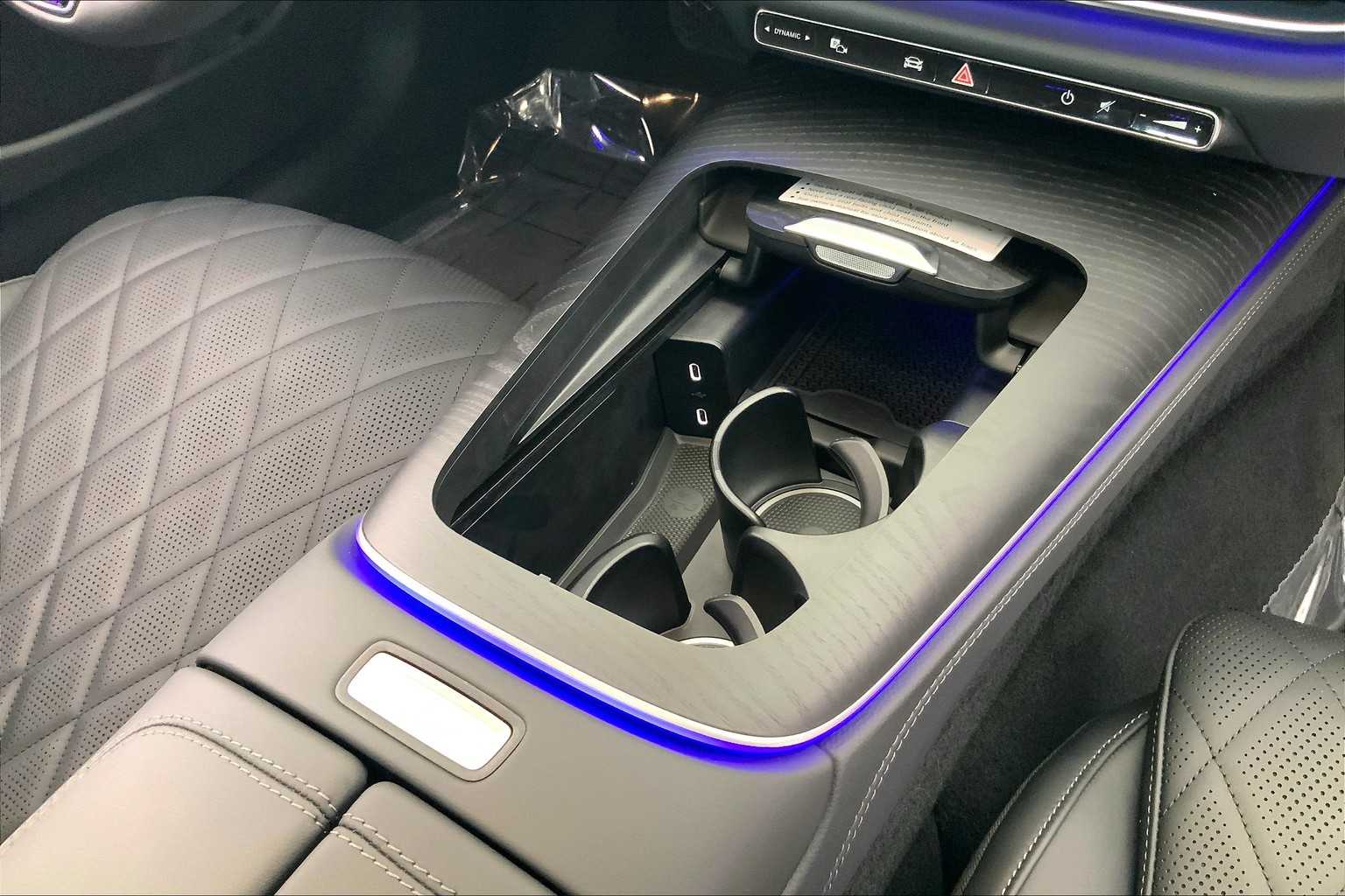 Thumbnail: 2025 Mercedes-Benz E-Class - 23