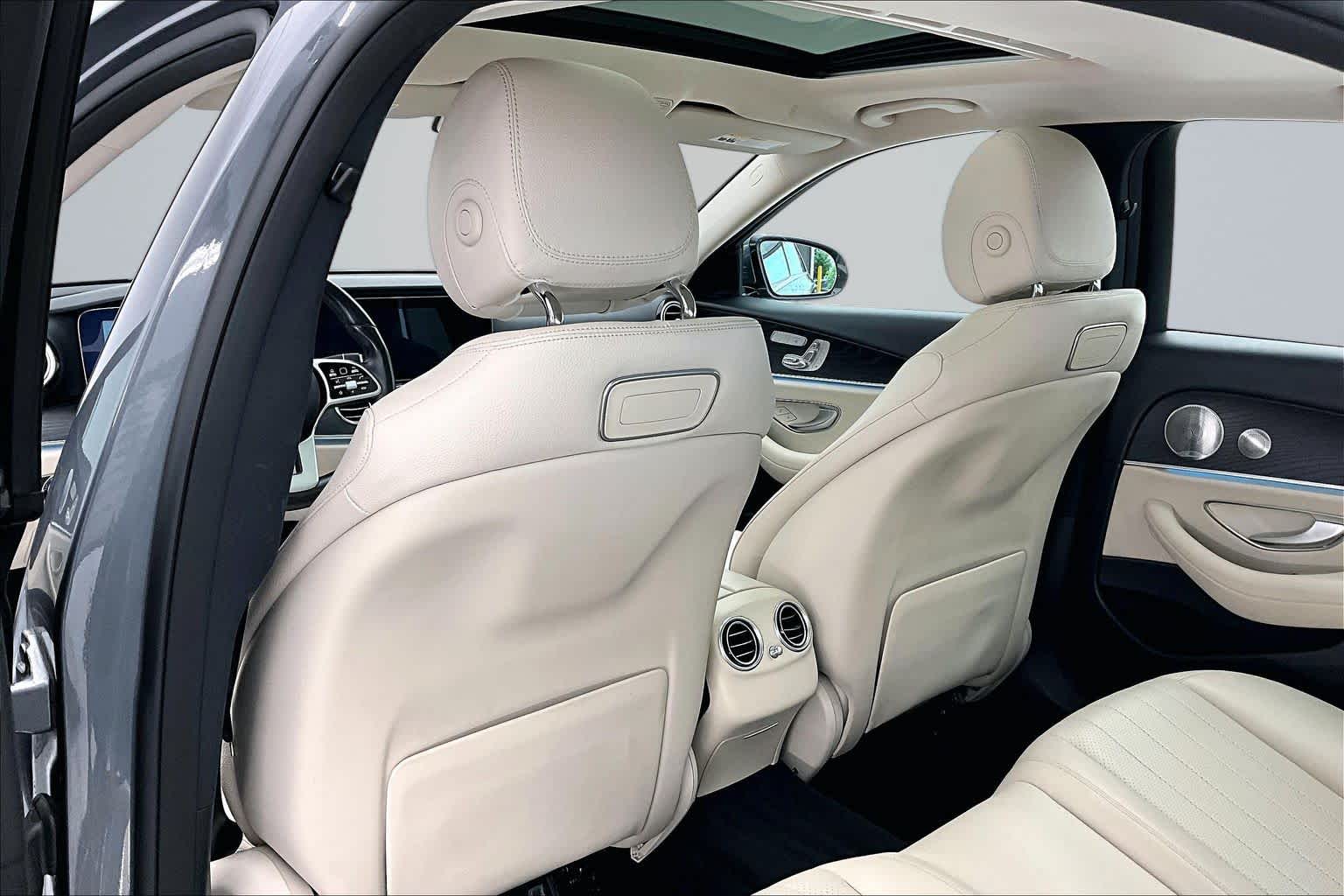 Thumbnail: 2019 Mercedes-Benz E-Class - 12