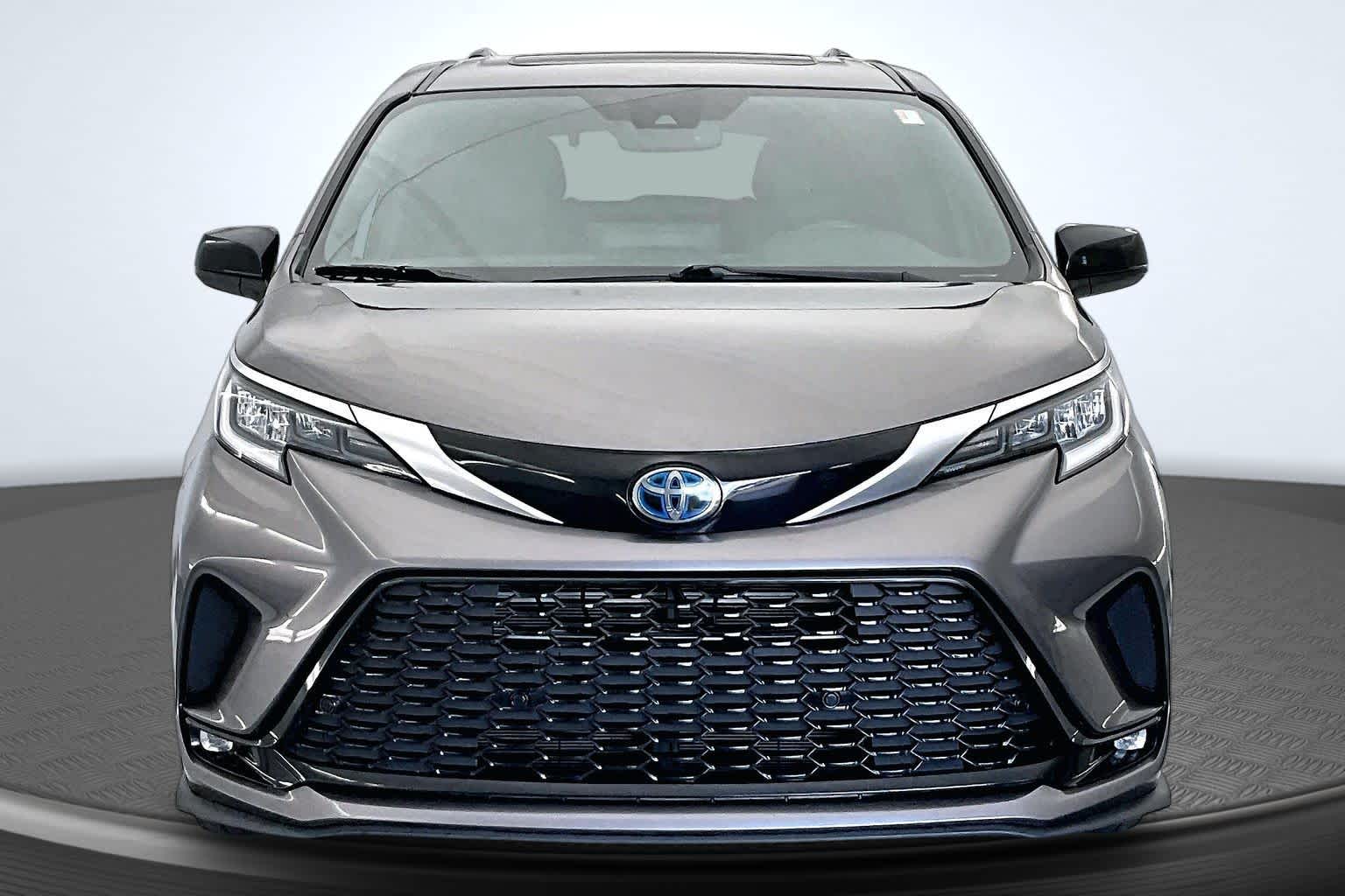 Thumbnail: 2021 Toyota Sienna - 5