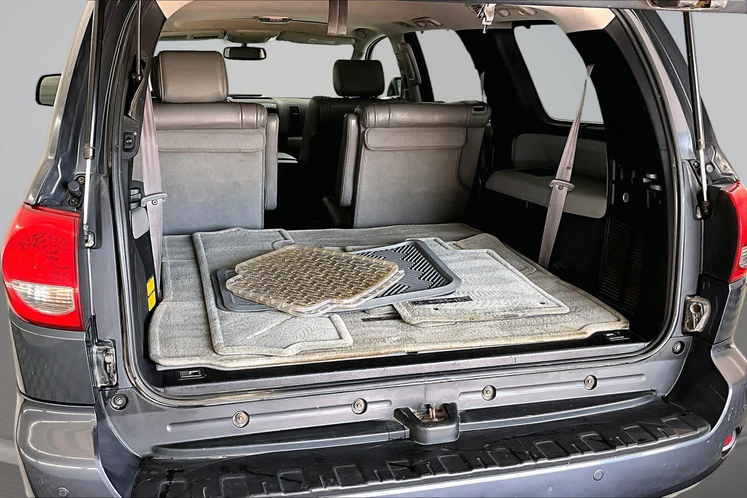Thumbnail: 2008 Toyota Sequoia - 18