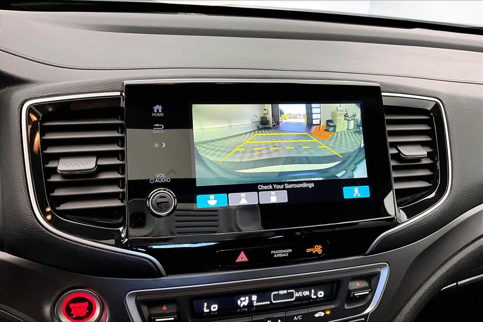 Thumbnail: 2020 Honda Pilot - 21