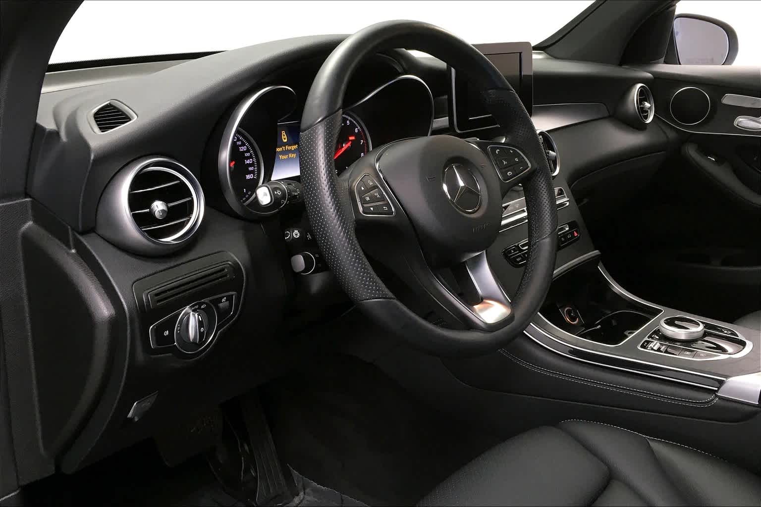 Thumbnail: 2018 Mercedes-Benz GLC - 19