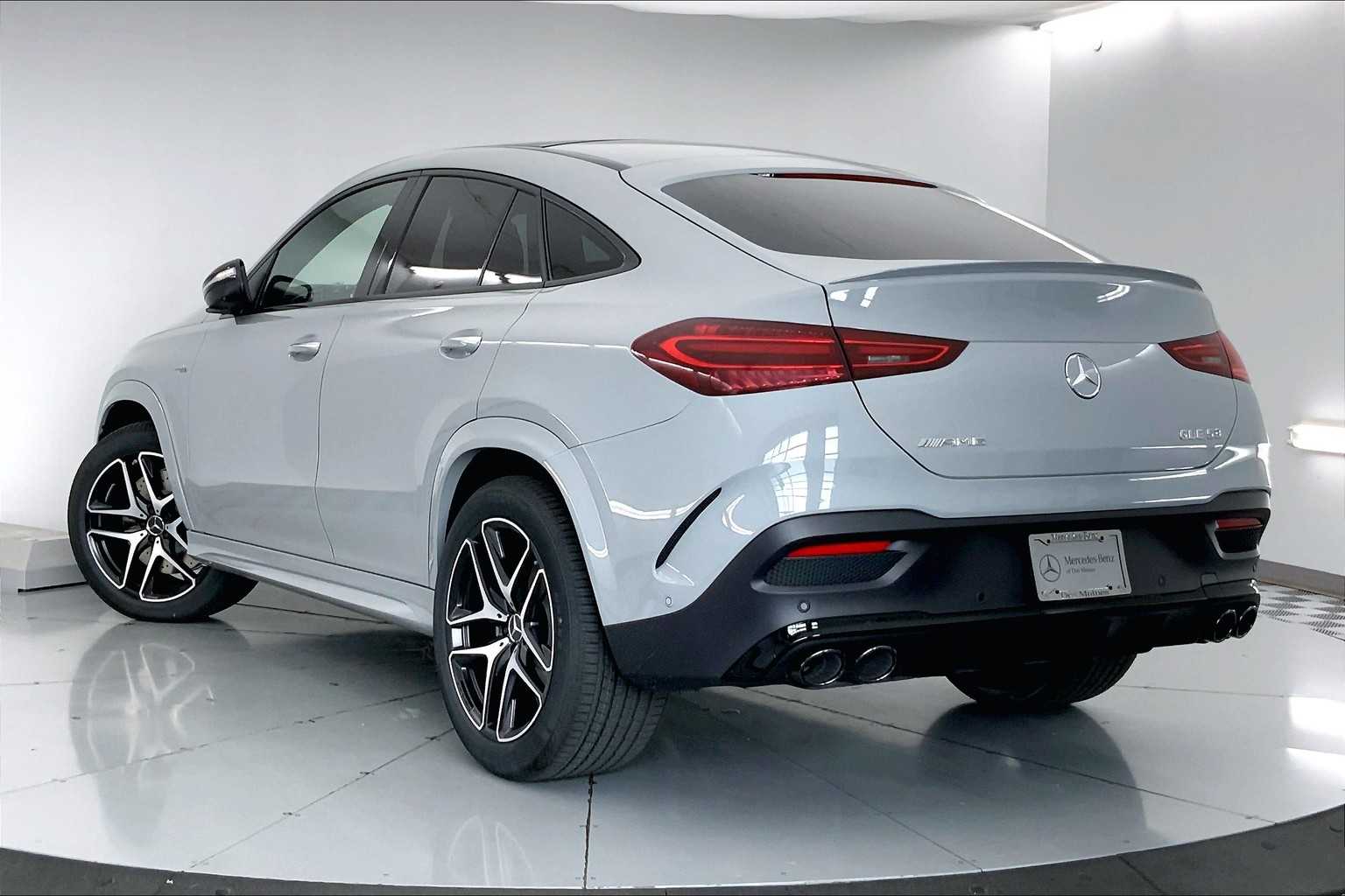 Thumbnail: 2026 Mercedes-Benz GLE - 4
