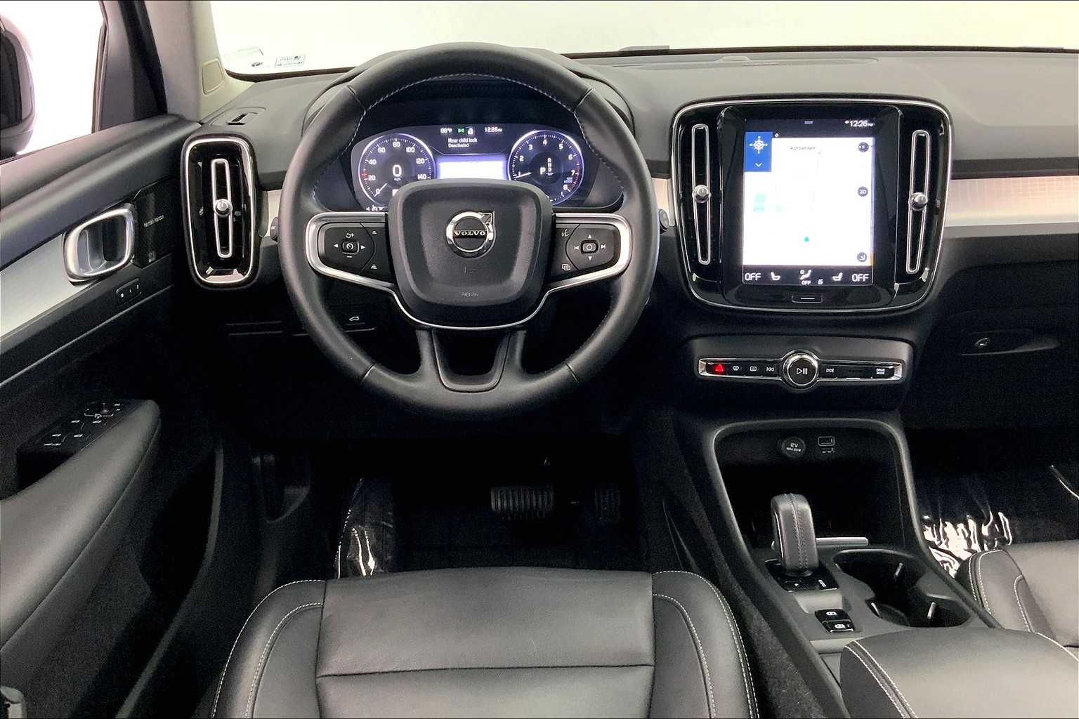 Thumbnail: 2020 Volvo XC40 - 15