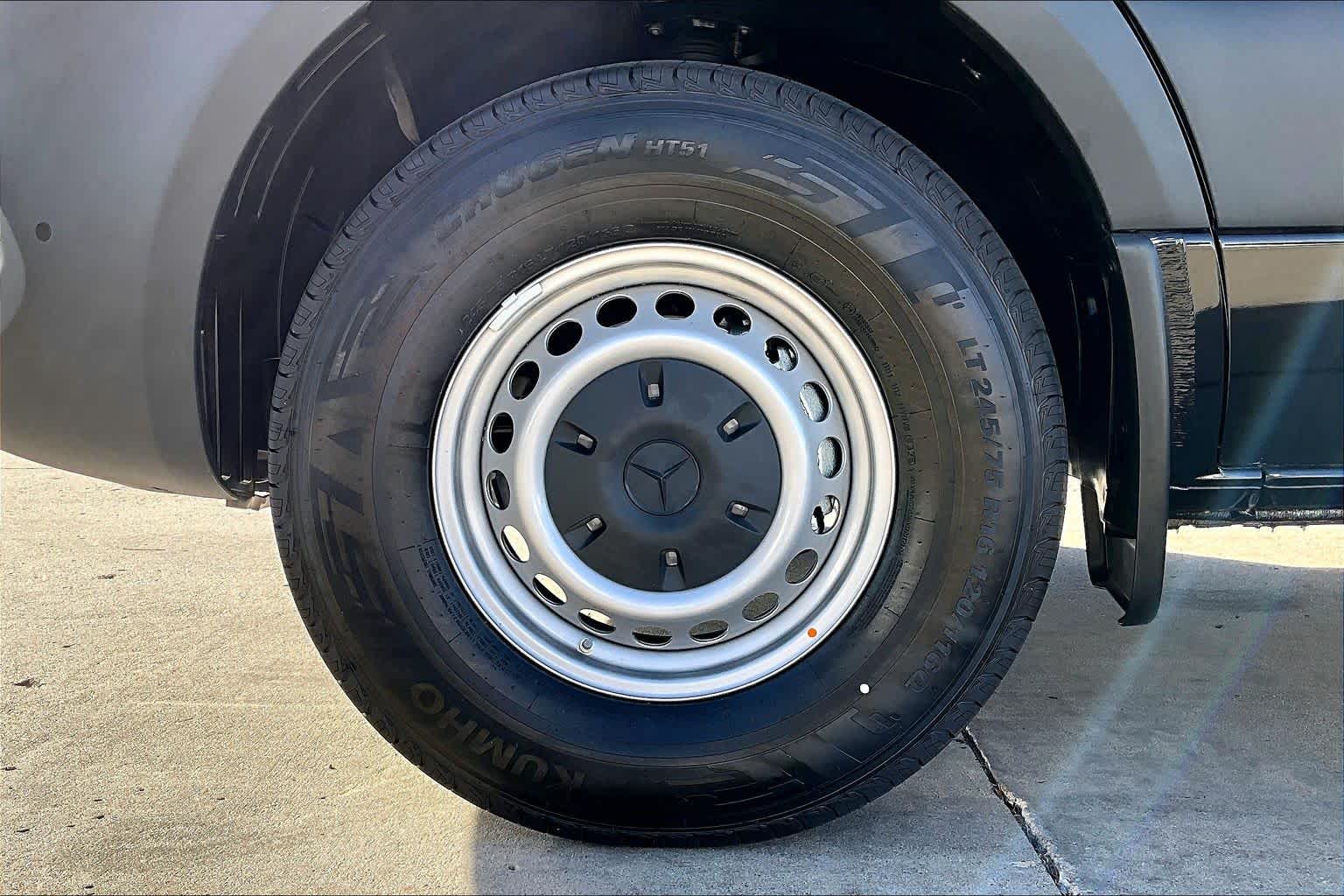 Thumbnail: 2026 Mercedes-Benz Sprinter - 8